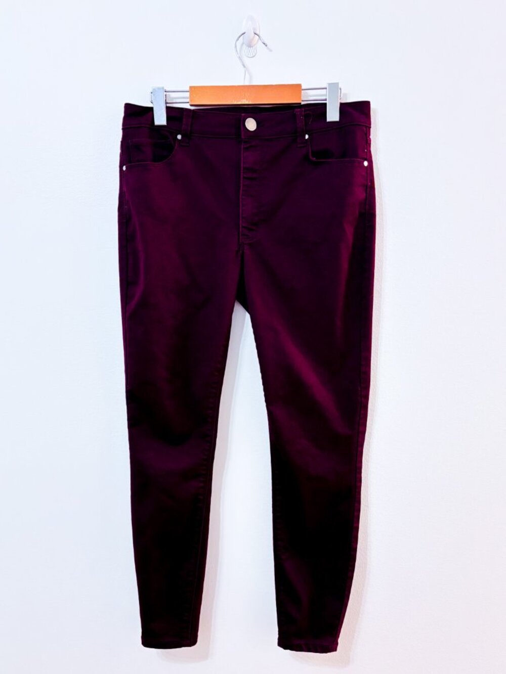 DESIGN LAB Burgundy Skinny Pants | Stretch Casual Modern | Size 30